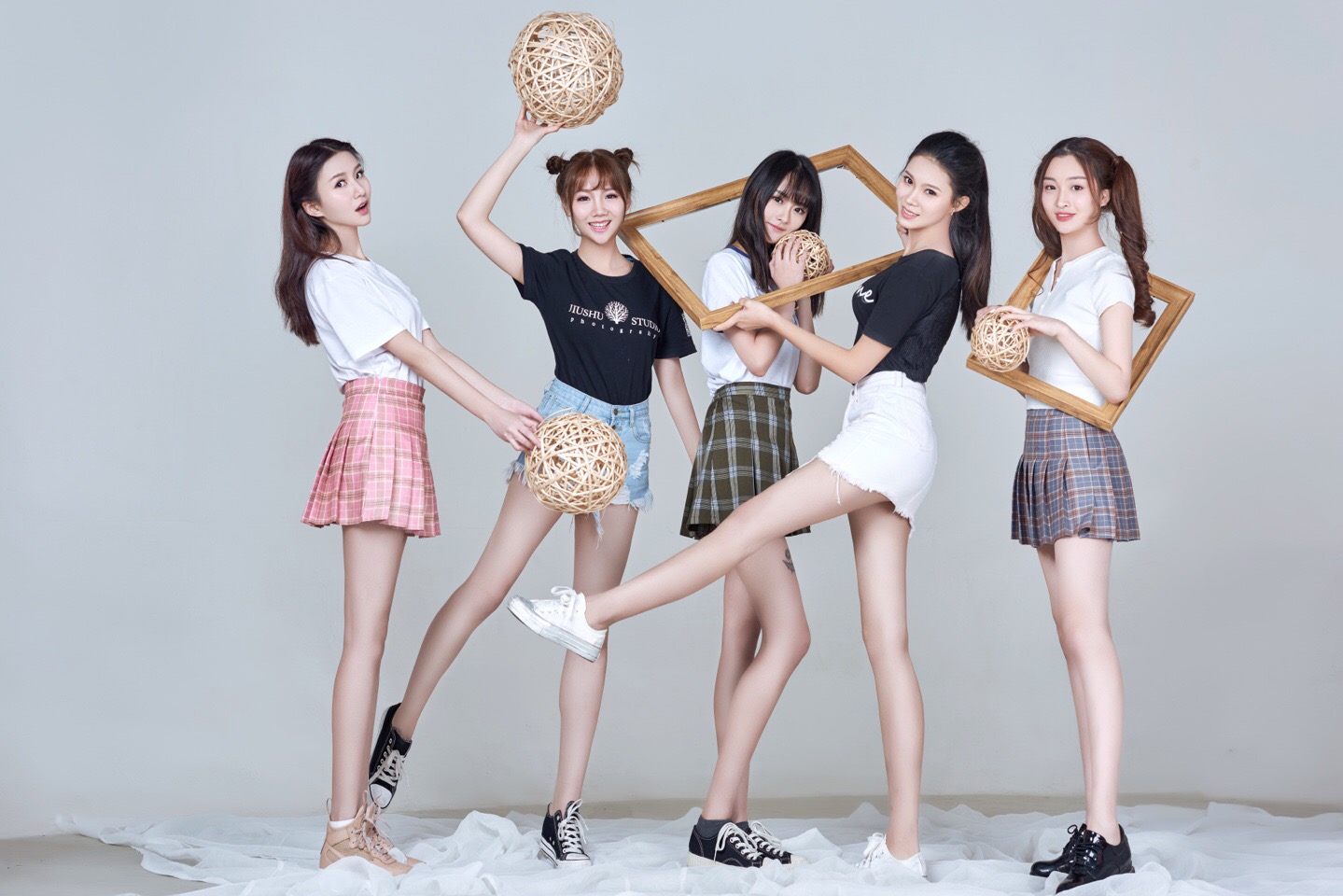 游戏主播合影一组