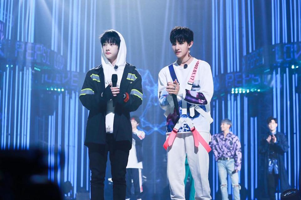 周震南《潮音战纪》演绎经典《humble》 热力舞台闯入三强