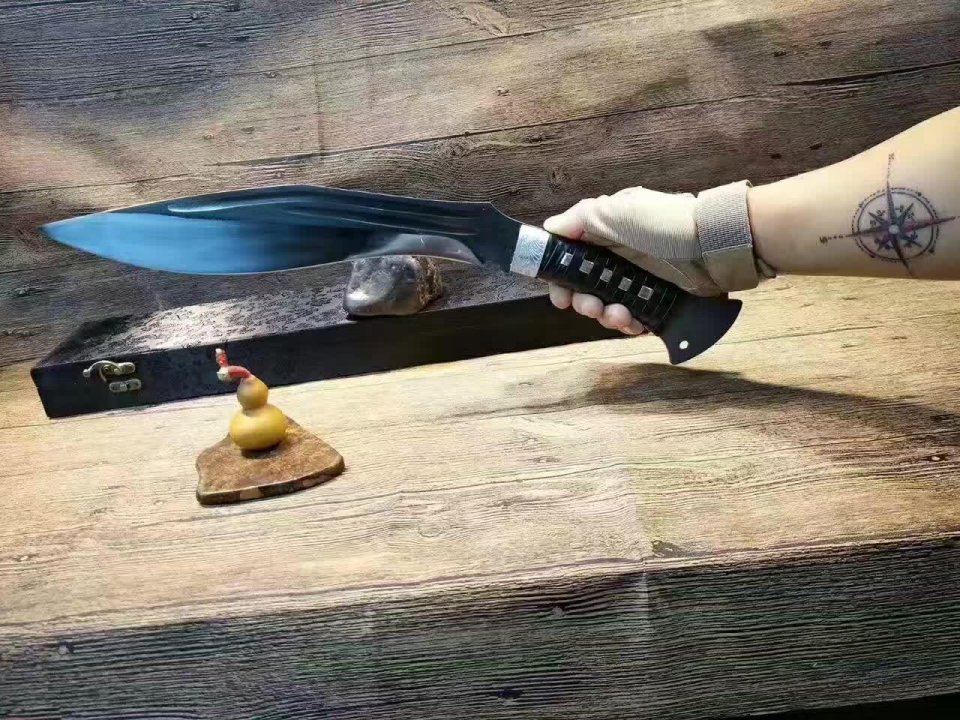 什么是反曲刀它的杀伤力有多大这种反曲刀杀伤力真的很强