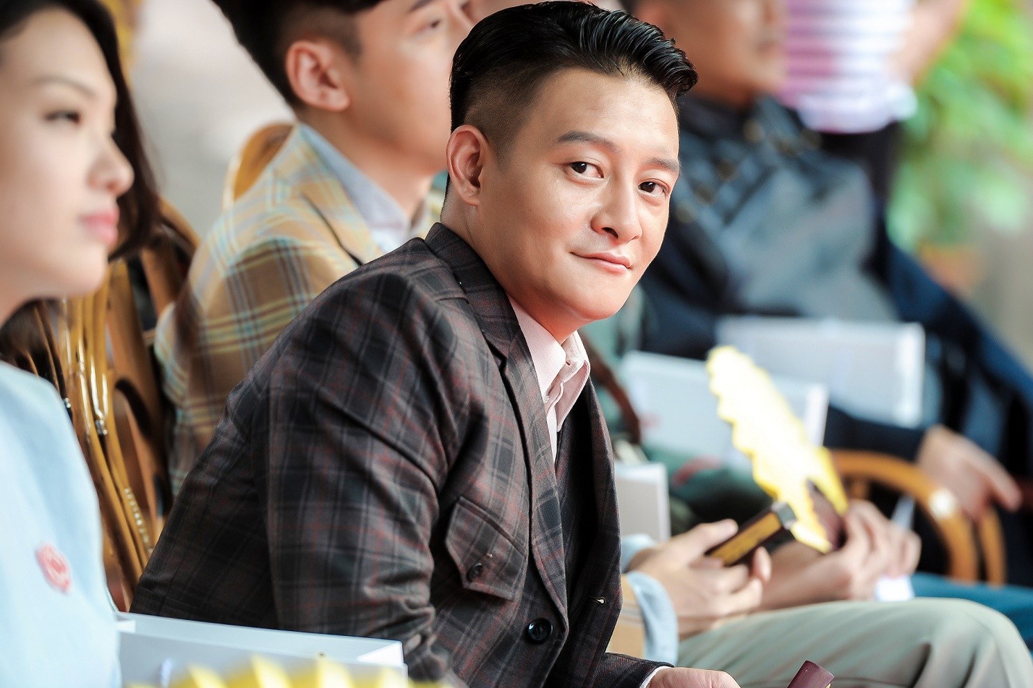 夏铭浩《大英雄》武胜宝箴塞杀青 双面演绎小人物的不凡人生