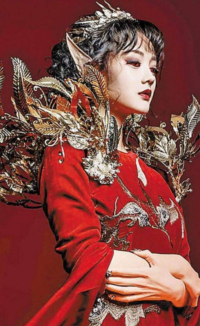 古装女星"眼睛变色"瞬间, 赵丽颖范冰冰霸气, 巩俐吓人!