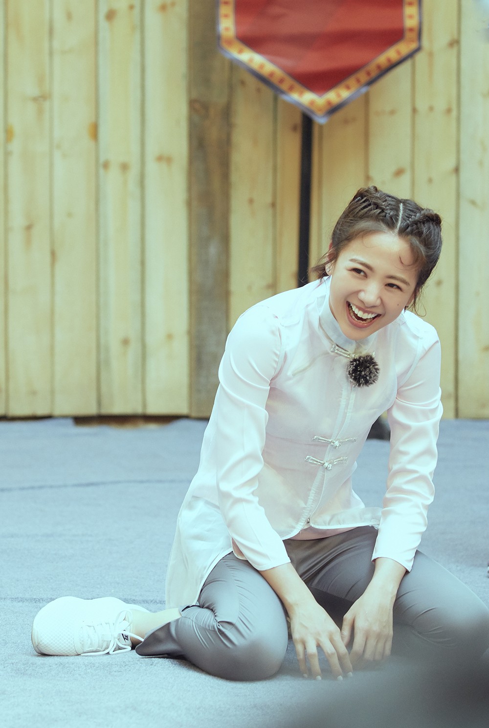 程潇"双马尾"造型呆萌,陈乔恩"哪吒头"尽显少女气质(图集)