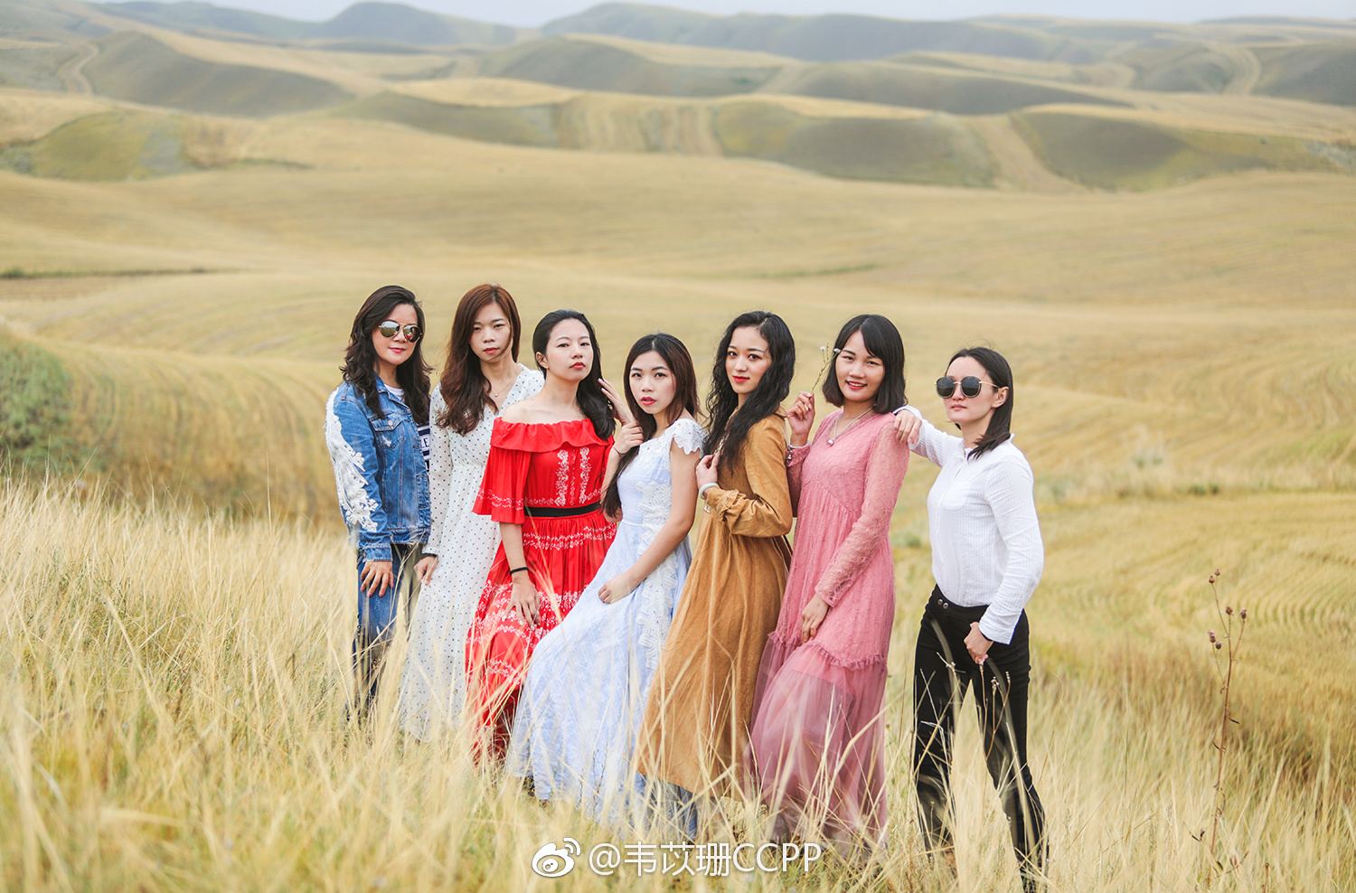 发个合影总结吧这次的新疆摄影旅行团大约是我带过最嗨的一届