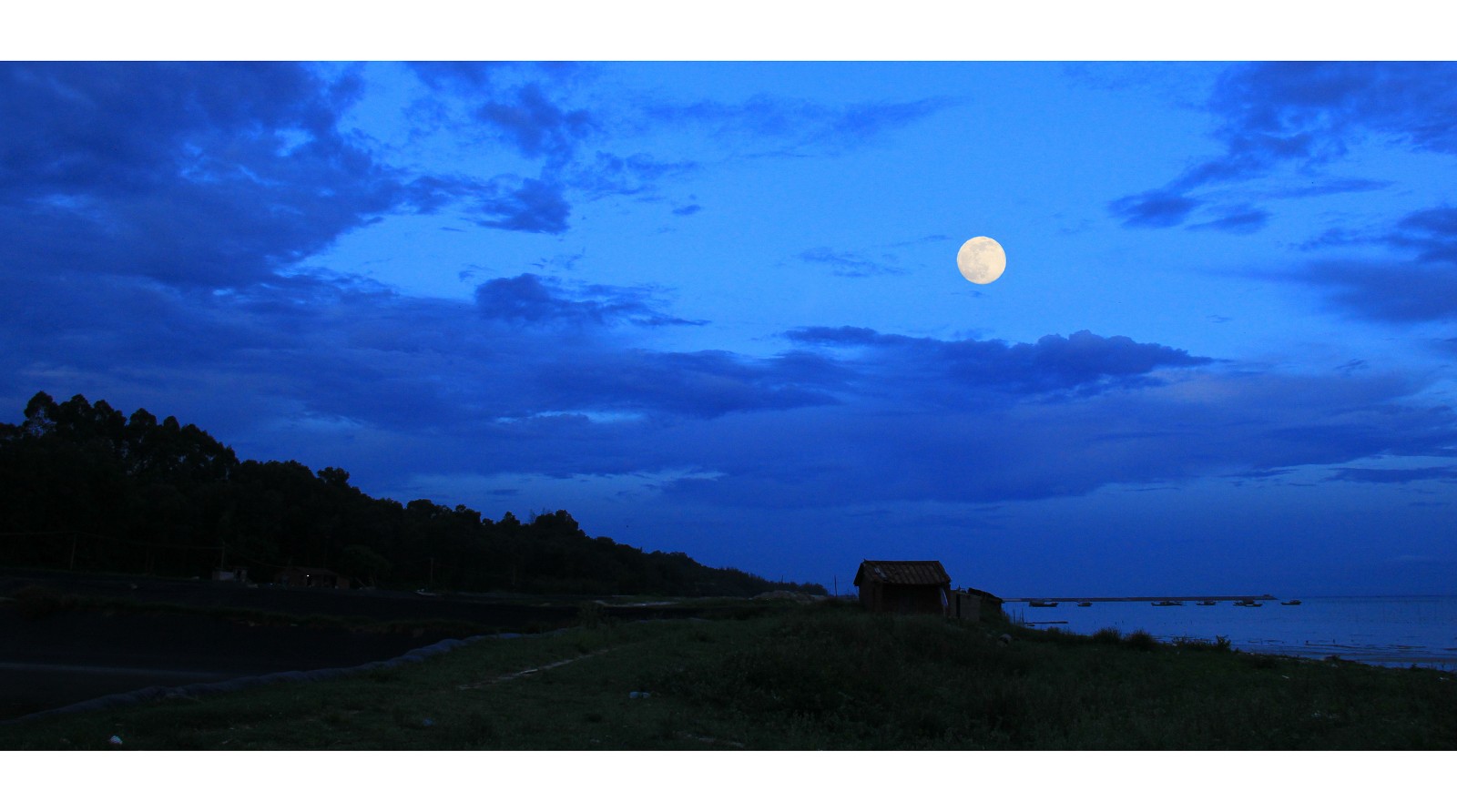 摄影分享:月是故乡明