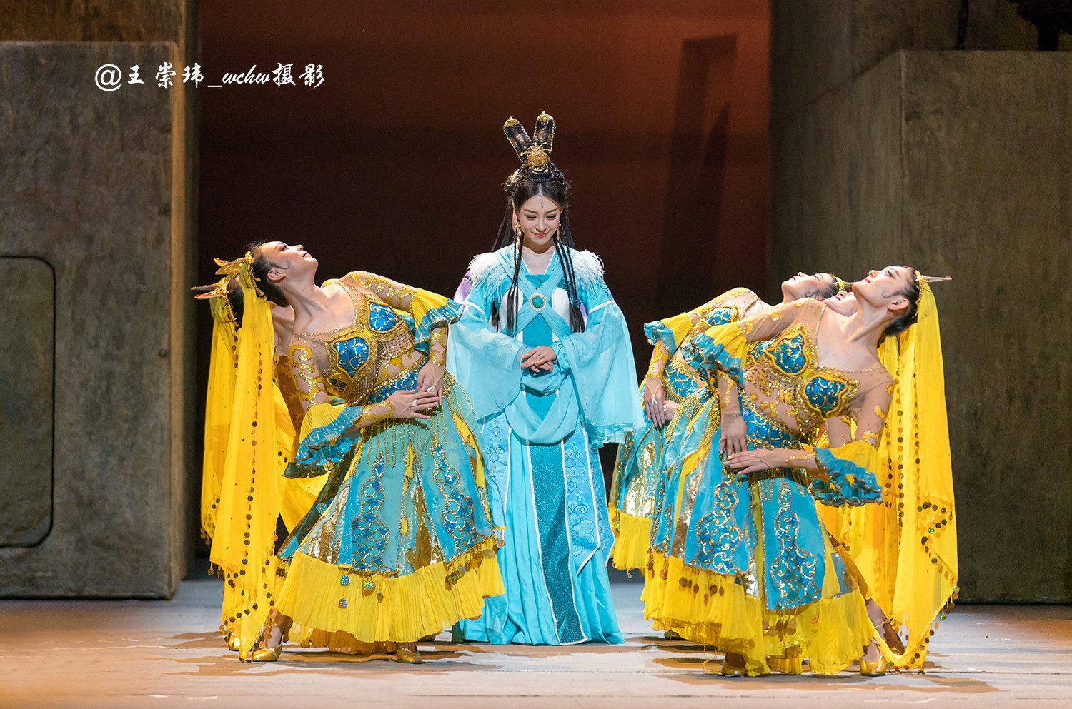 中国广播艺术团演出中国民族交响乐大型原创歌剧莫高窟