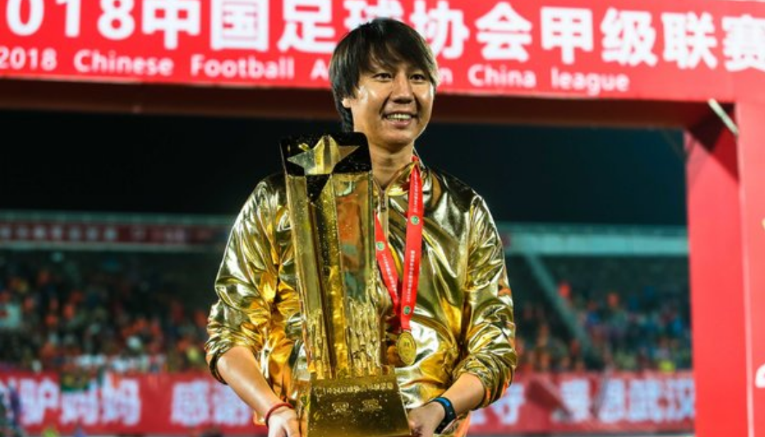 2018赛季中甲联赛举行冠军颁奖仪式,武汉卓尔