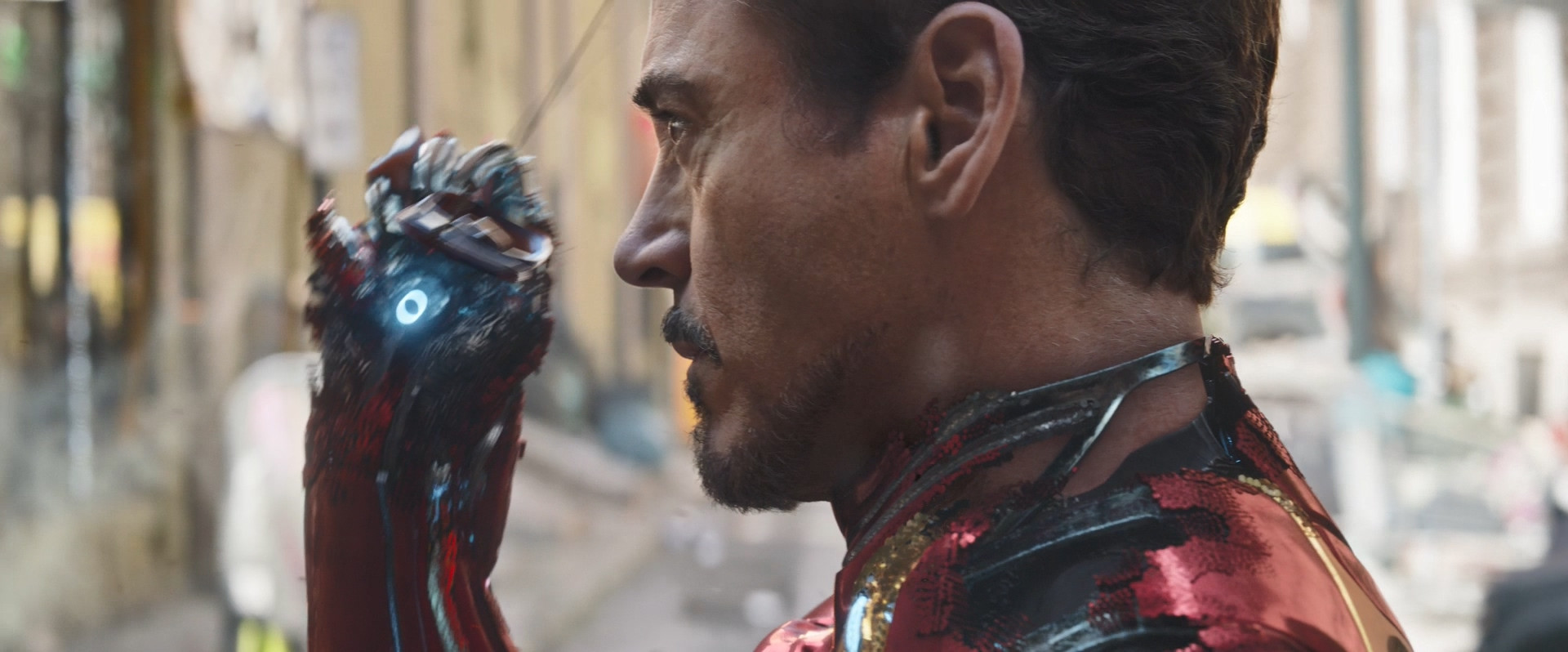 《复联3》反派灭霸提前看片!采访时剧透:会有很多回忆杀