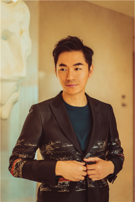 "朱古力暖男"朱泳腾"先声夺人"亮相《老男孩》