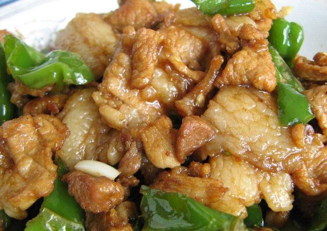 猪肉怎么炒才能又香又滑嫩?8个小技巧教给你,过年做菜靠它了