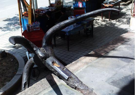 有木有见过 用数吨铁锚固定了千余年的寺院佛塔?