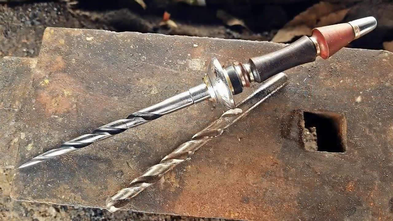 变废为宝牛人将废旧钻头打造成精致的锥子