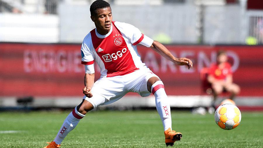 内雷斯进球助阿贾克斯战平尤文 巴西妖人天赋全展示