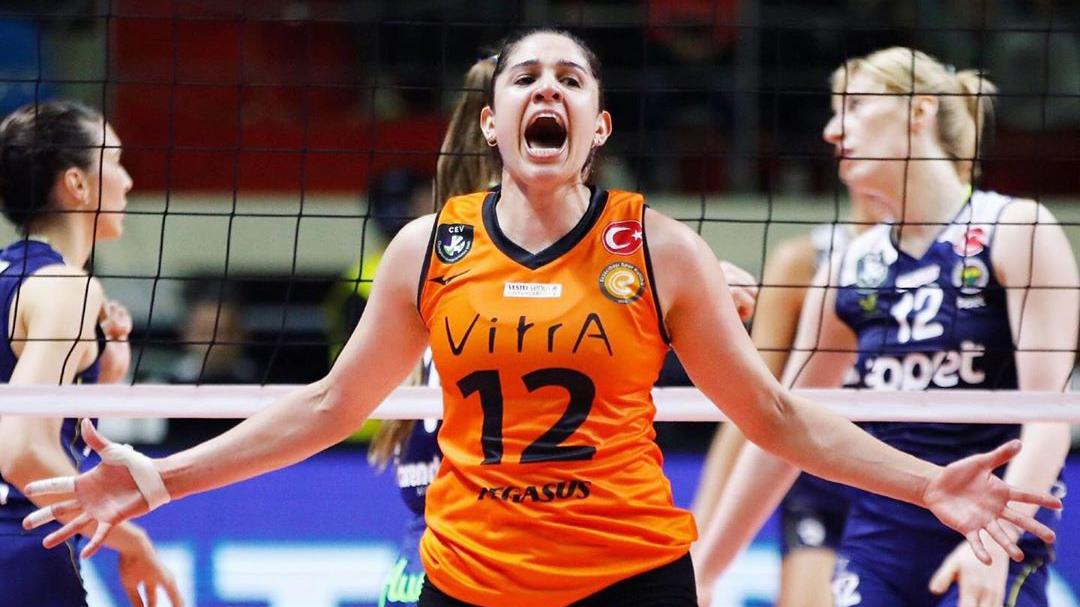 小肥肥在女排欧冠的精彩拦网特写!