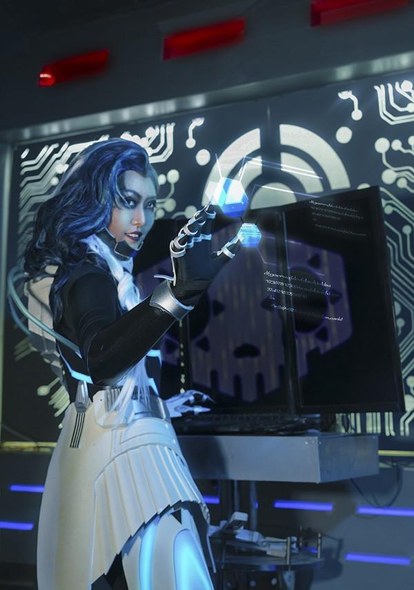 科技质感!《守望先锋》查莉娅,黑影cos帅得深得我心!