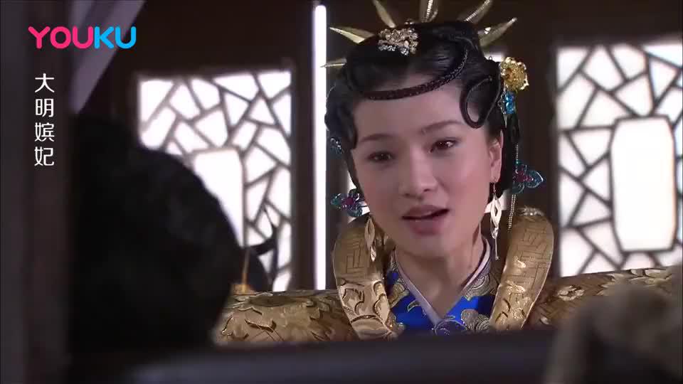 女子受刑罚,手指头竟被插针,这可是十指连心的痛啊_新浪新闻