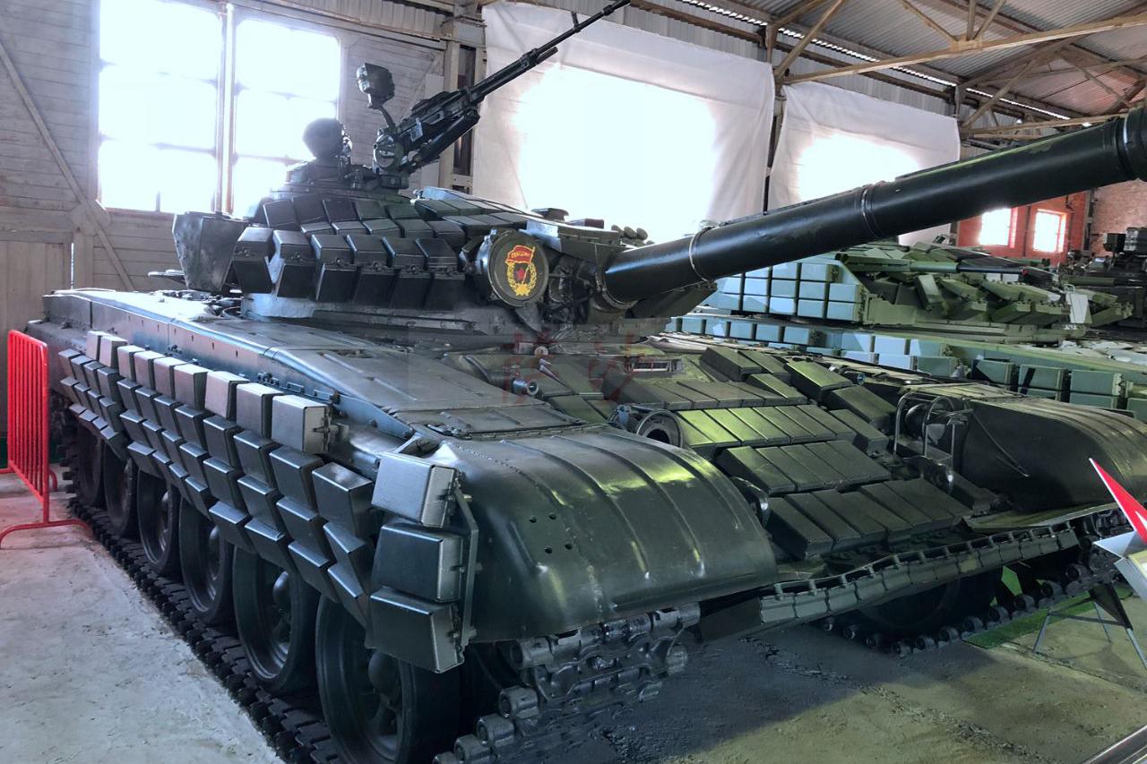t72a/b冷战时期苏军威震世界的垃圾坦克:萨沙的兵器图谱第155期