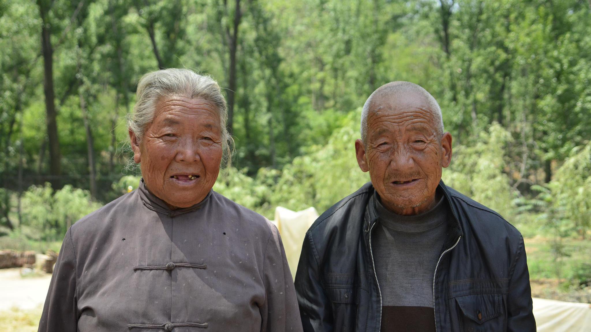 79岁农村大伯住院8天小儿子忘记吃药死了老伴儿不告诉他