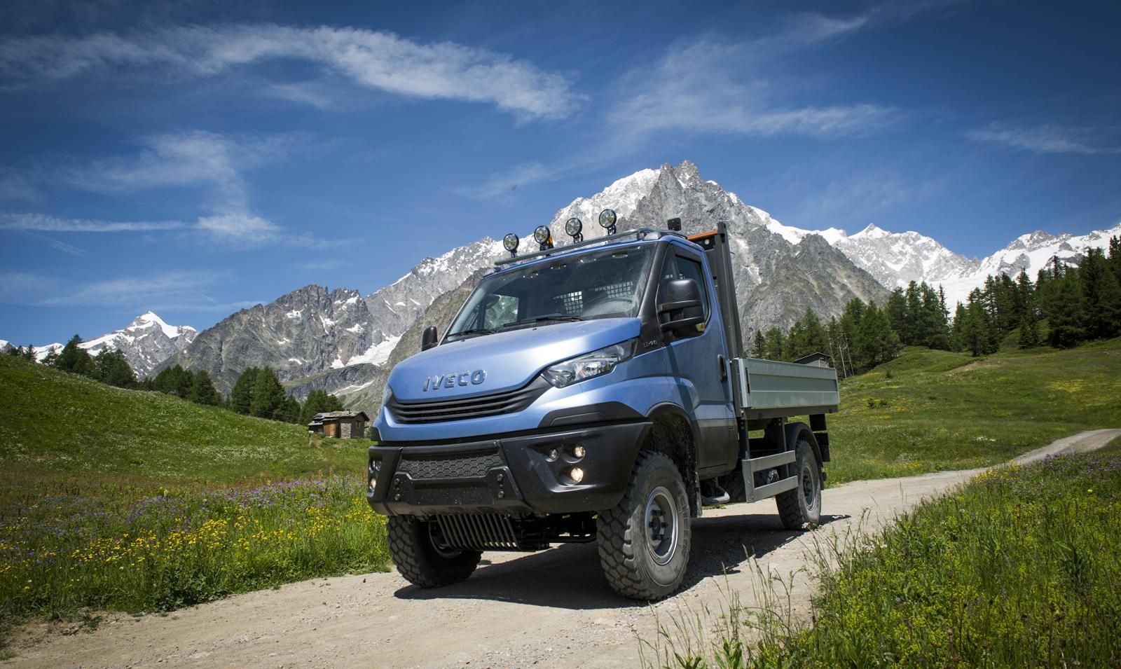 越野房车依维柯daily4x4房车上山下海随你