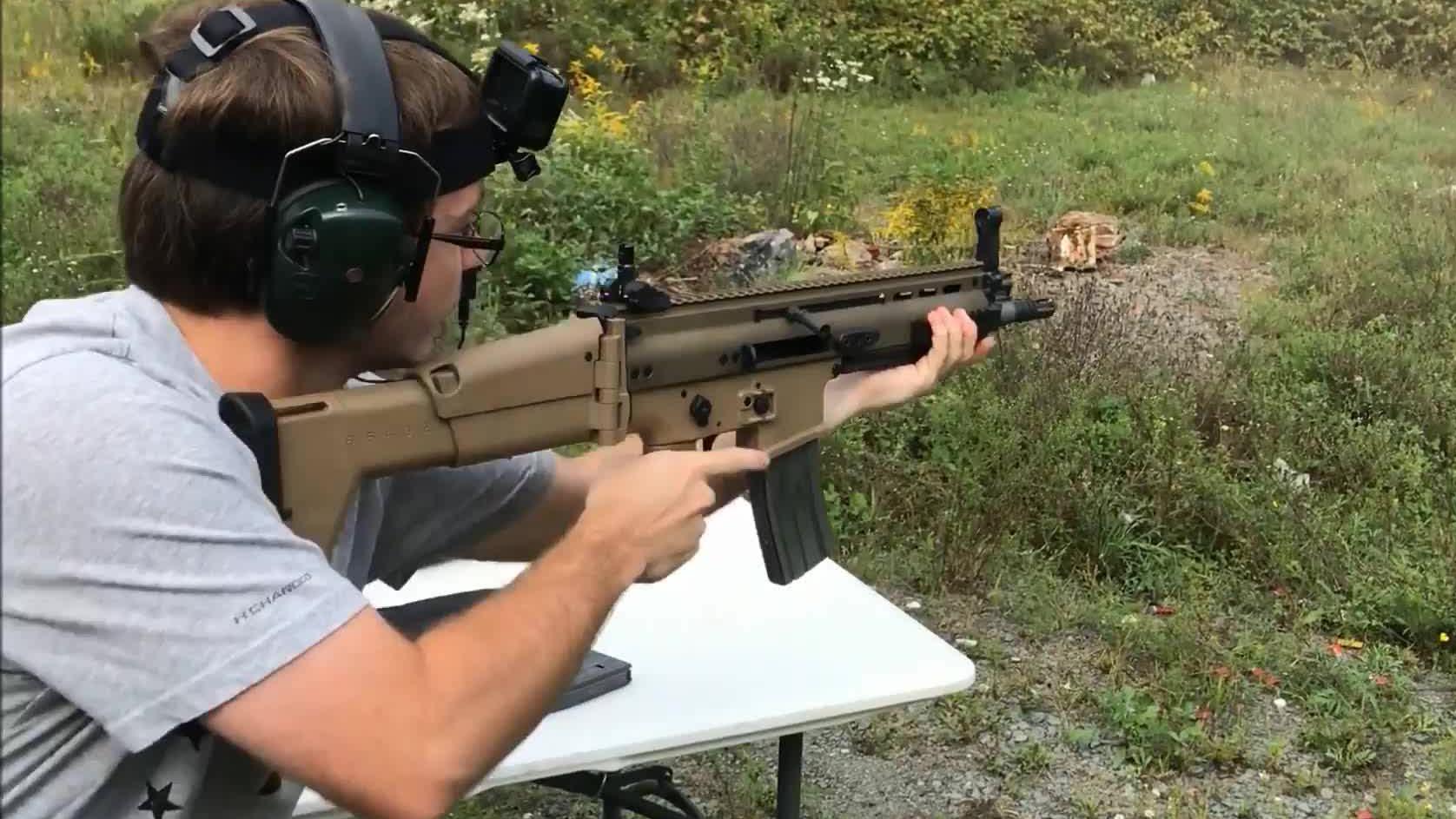 绝地求生中超强步枪死噶-scar-l突击步枪