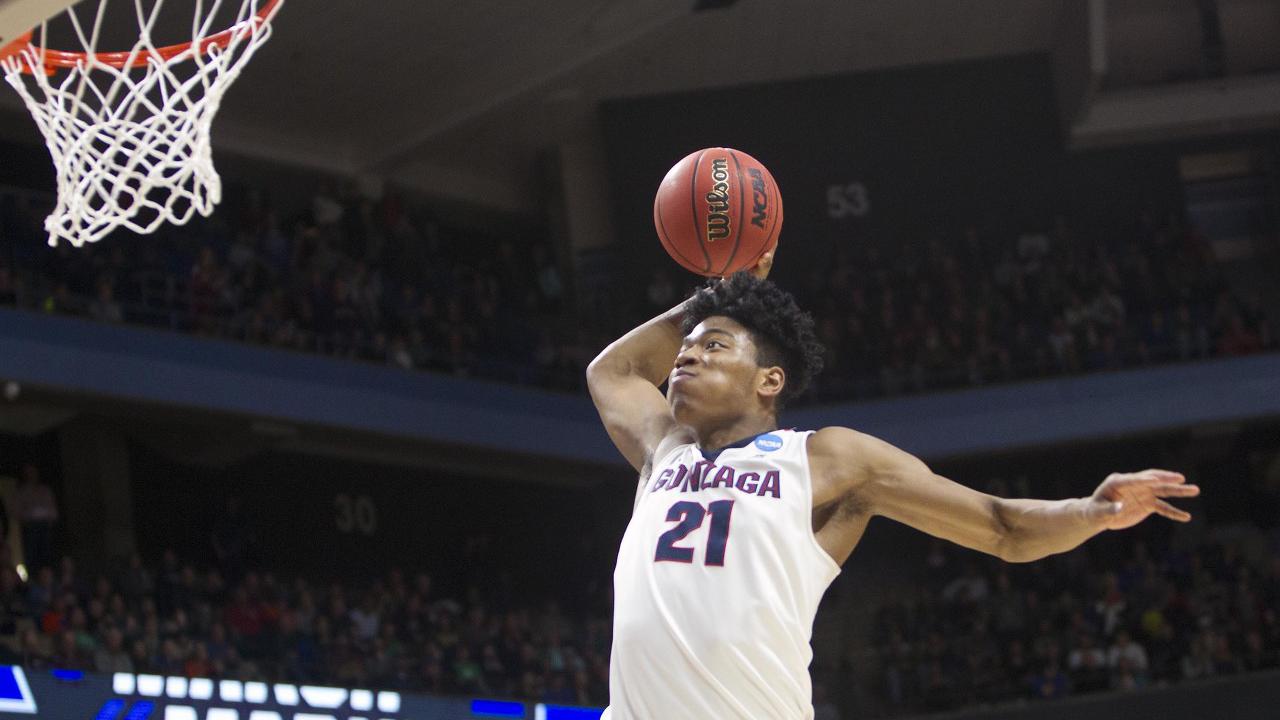 ncaa日本国手八村塁13中10砍23 7 3 冈萨加主场告捷豪取17连胜