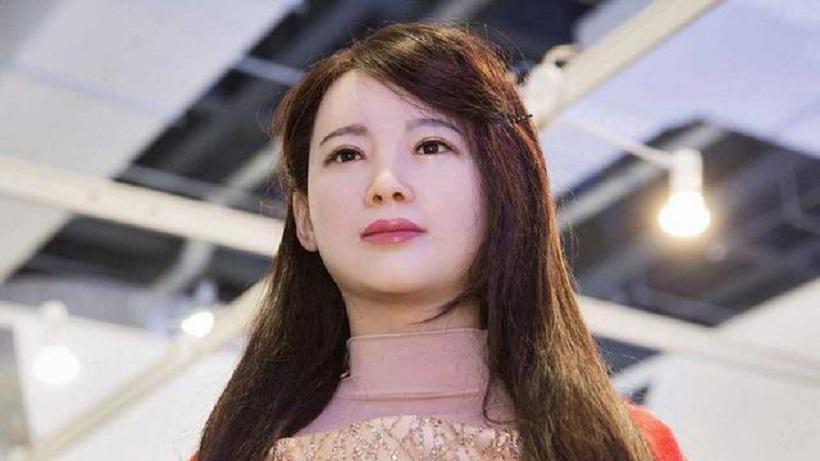 中国美女机器人,能进行语言交流,网友:都不用娶老婆了