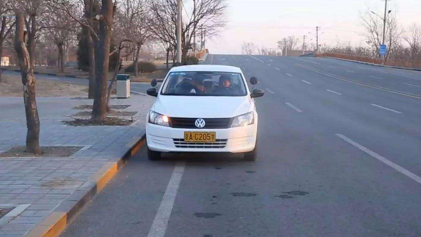 驾考科目三靠边停车看点技巧讲解,老司机手把手教学,更易学!