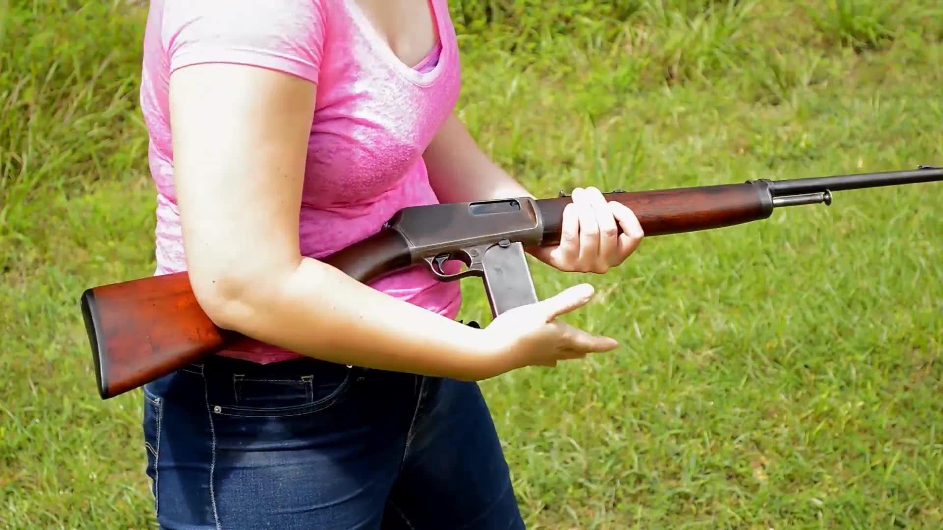 温彻斯特1907步枪这支百年老枪上膛方式很特别啊