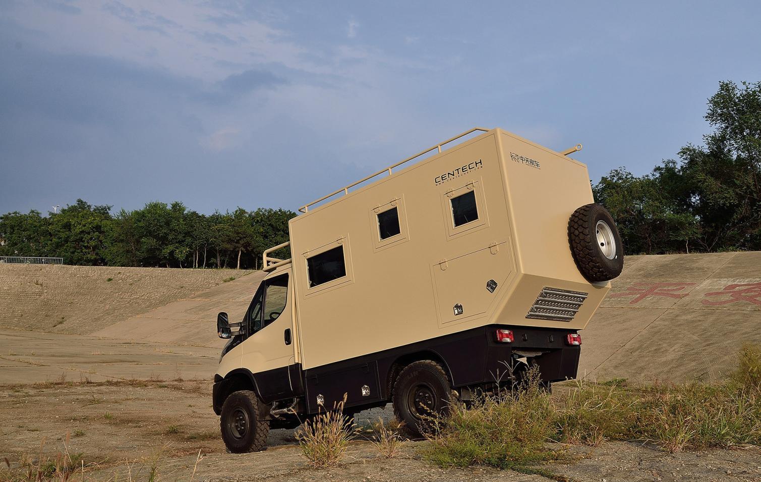 越野房车依维柯daily4x4房车上山下海随你
