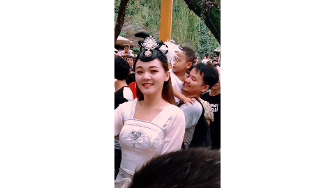 杭州宋城网红美女小白!