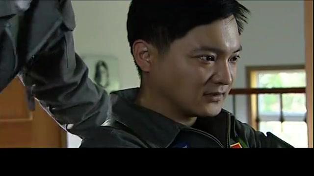 鹰隼大队:贺鸣东担心庄雨晨喜欢小毅,私下找小毅谈话,太贼了!