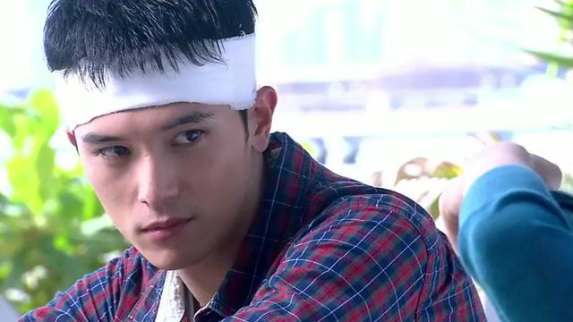 爱情睡醒了:仇岩发布了总经理失踪的消息,导致豪俪集团股票下跌