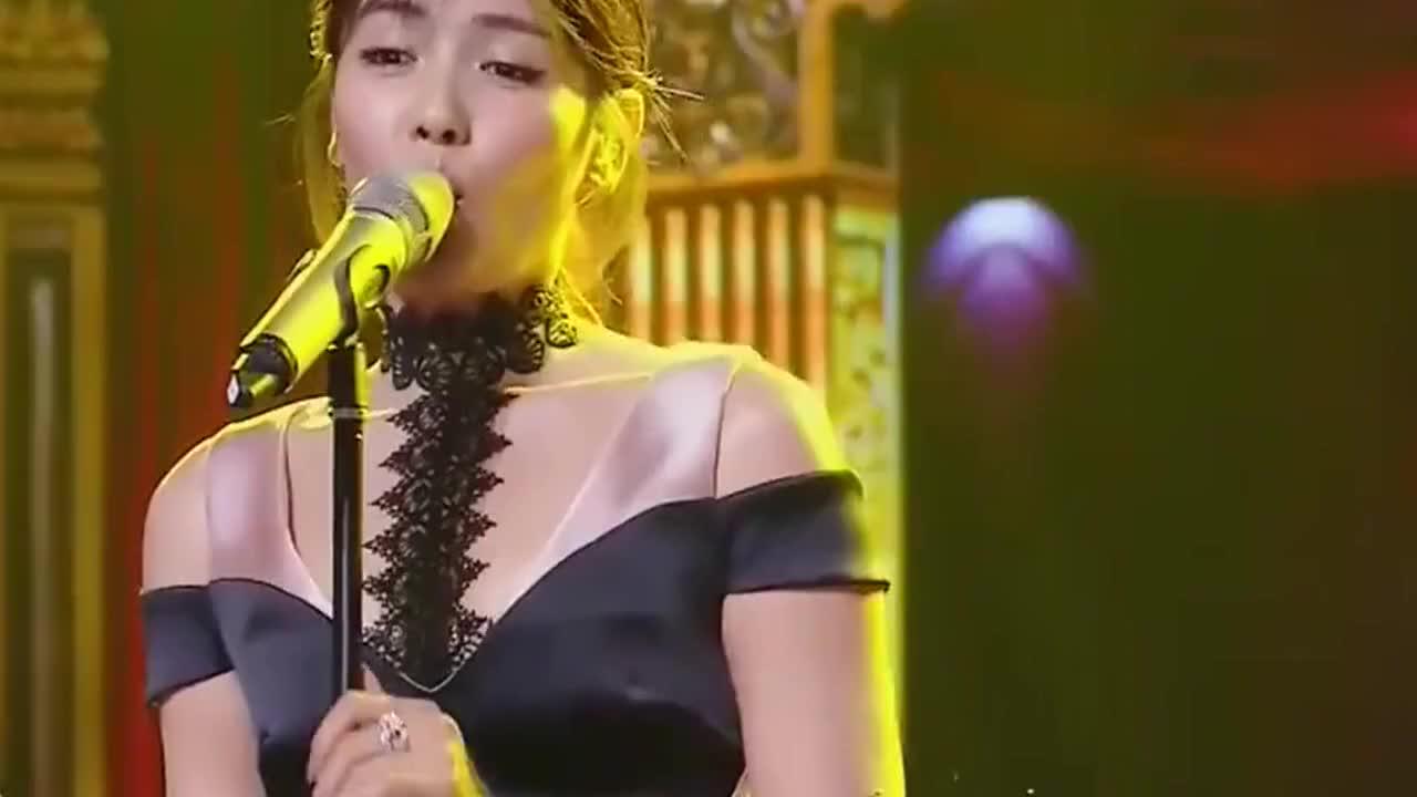 刘涛《女人花》跨界歌王夺冠评委都听得入迷了