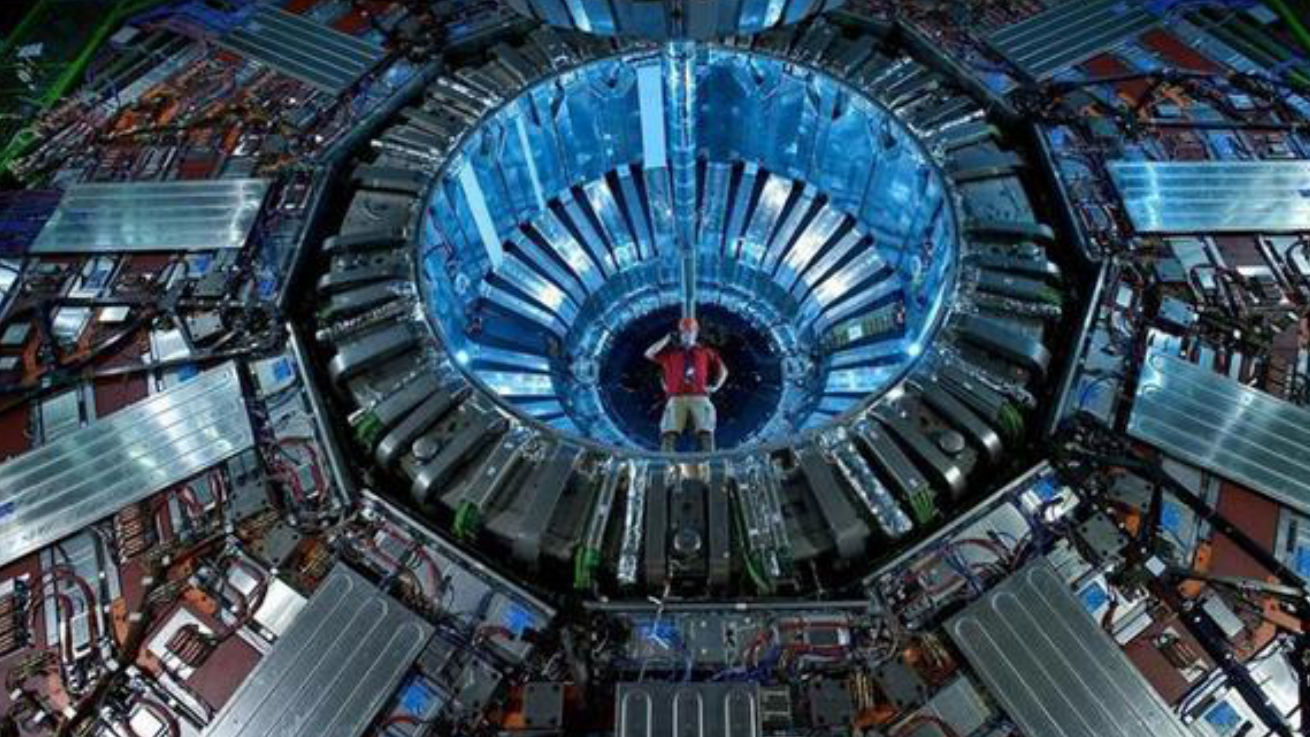 地球最终会毁于黑洞?超级对撞机实验成功,首个人造黑洞将诞生