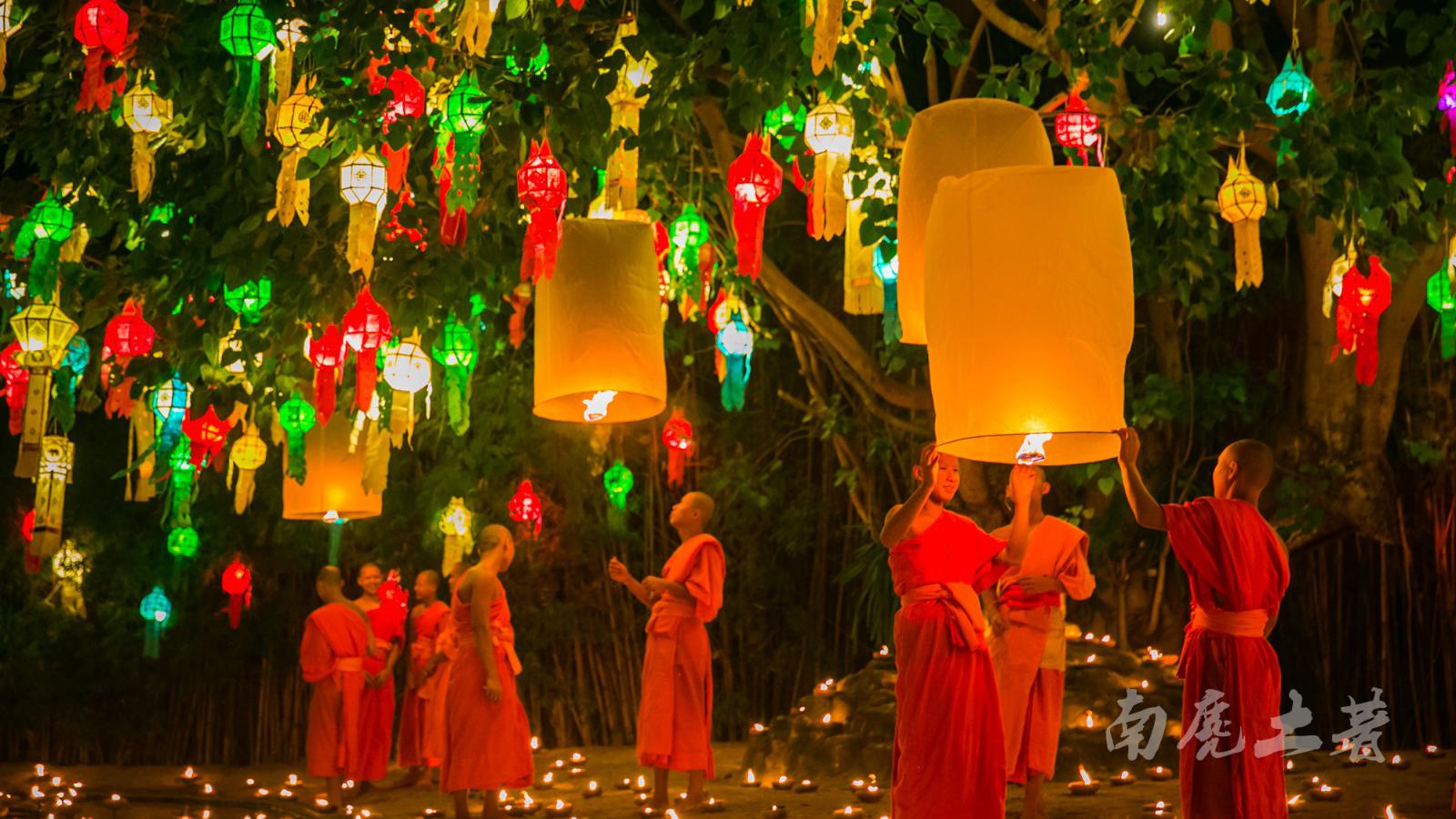 泰国水灯节超唯美的祈福仪式