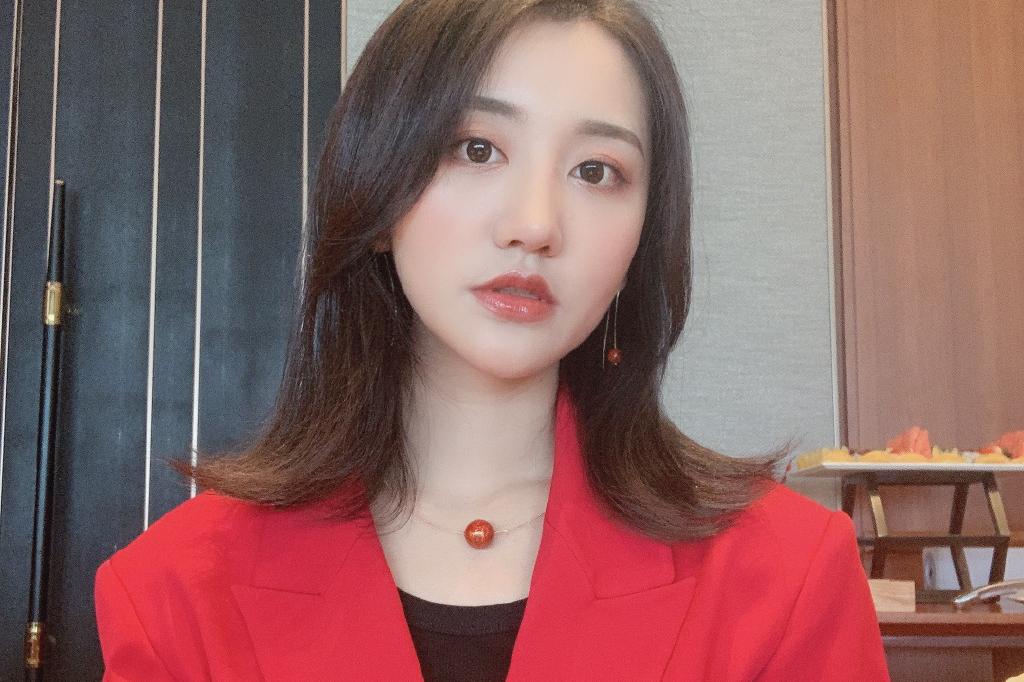 美女歌手sing-秦瑜迷人写真美照欣赏