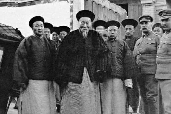 晚清传奇中兴名臣：左宗棠之伯乐，石达开之克星，百姓之恩公_新浪新闻