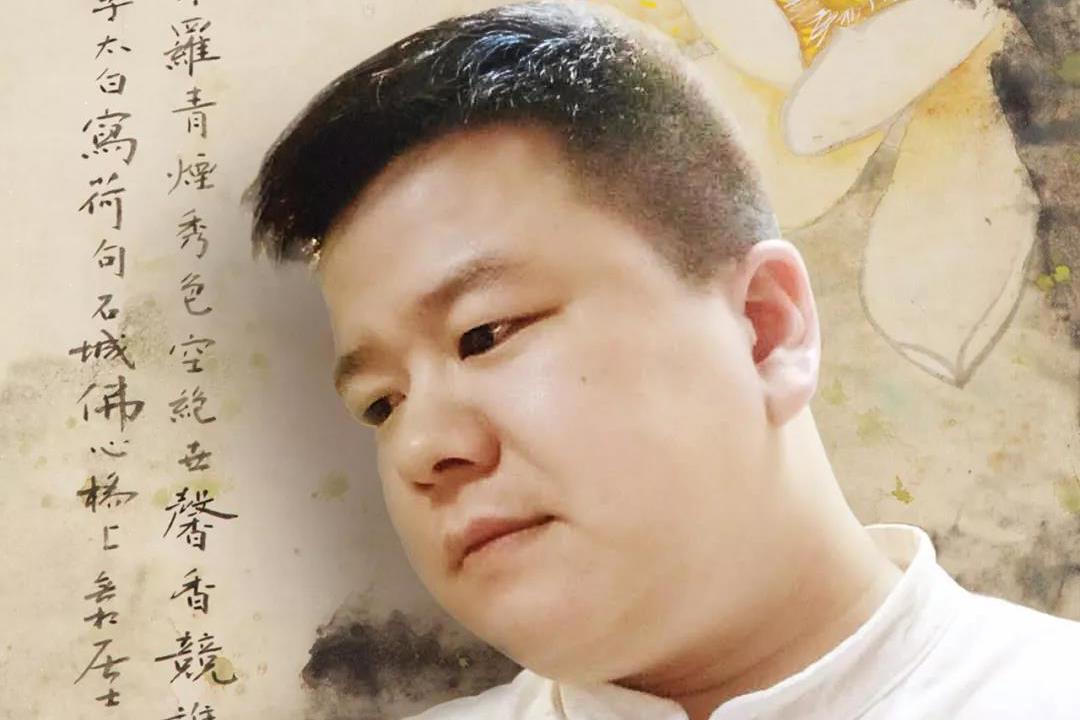 央美结业,琥珀雕刻革新引路人,他开创"胡庭峰"式琥珀雕刻技法