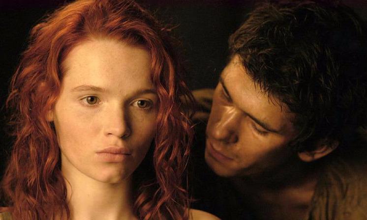 男子公交车上遭年轻女乘客非礼 不堪其扰大吼