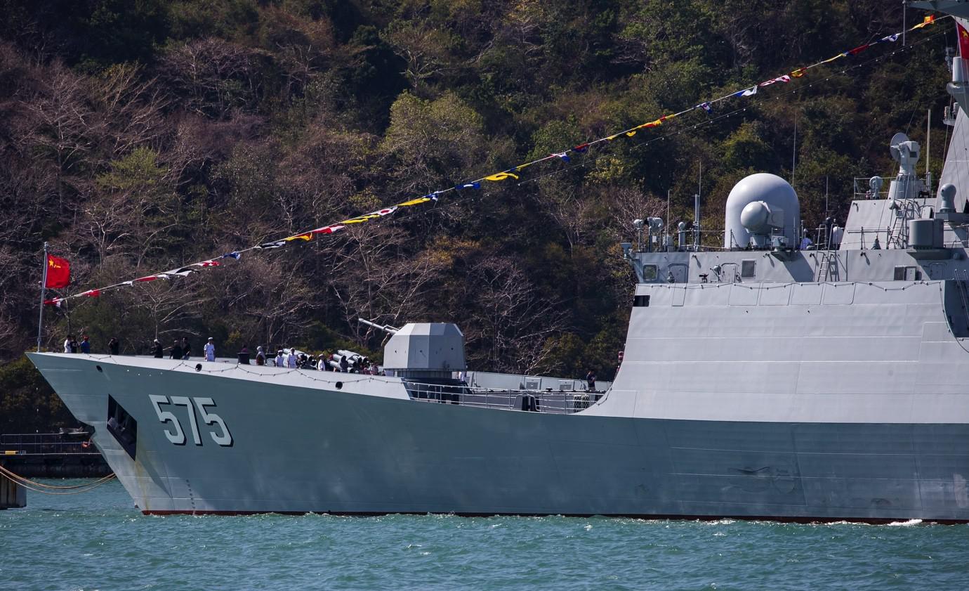 中国海军054a导弹护卫舰 明星军舰岳阳号高清图 外形战力不俗