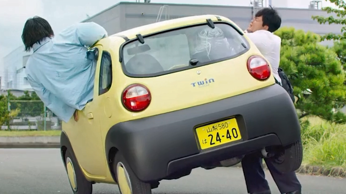 铃木twin最佳空间评测,乘坐两个三百斤胖子,到底挤不挤?