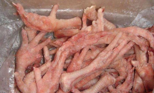 超市里的"鸡爪"是从哪里来的?内部人员透露:尽量少吃!
