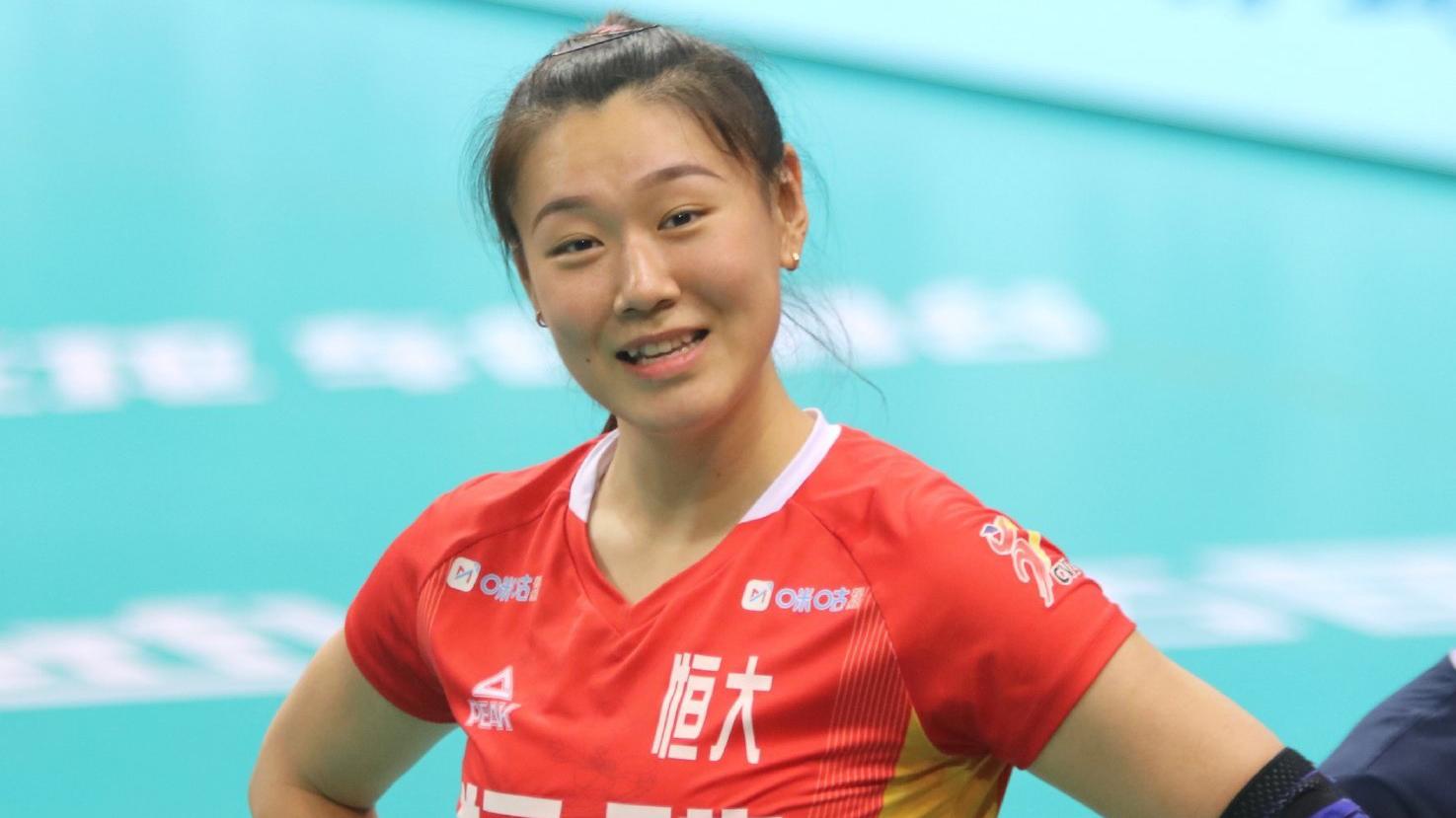 栗垚!广东恒大女排的三土队长,听听赛季总结吧