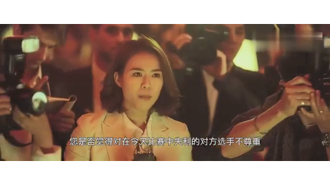拳击手被美女激怒,保镖三两下把拳击手打倒,结果却发现保护错人_新浪新闻