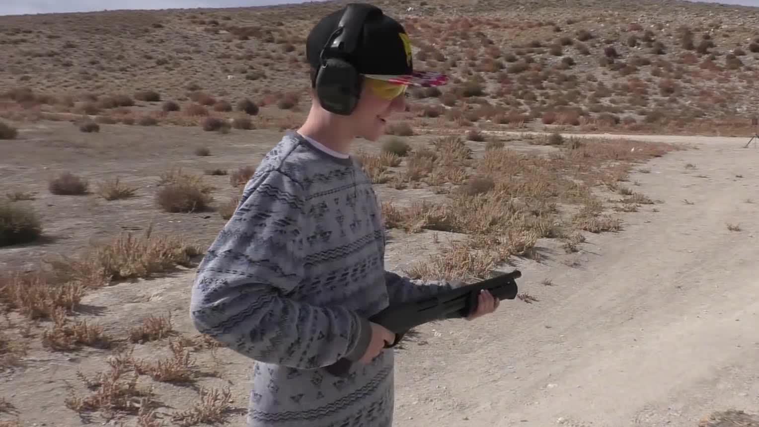 雷明顿tac14短管猎枪,操作方便后坐力小 威力不俗!