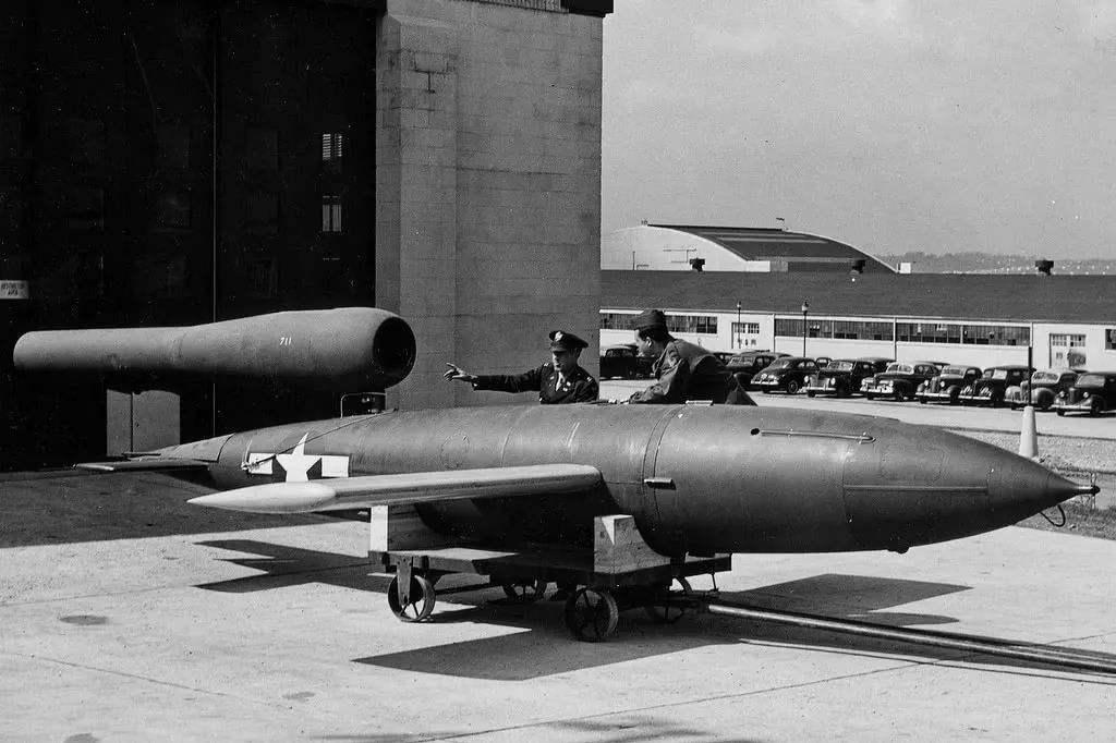 上汽大通大拿V1货运版触摸屏多少 创业小型厢式货车做货运该选哪个品牌