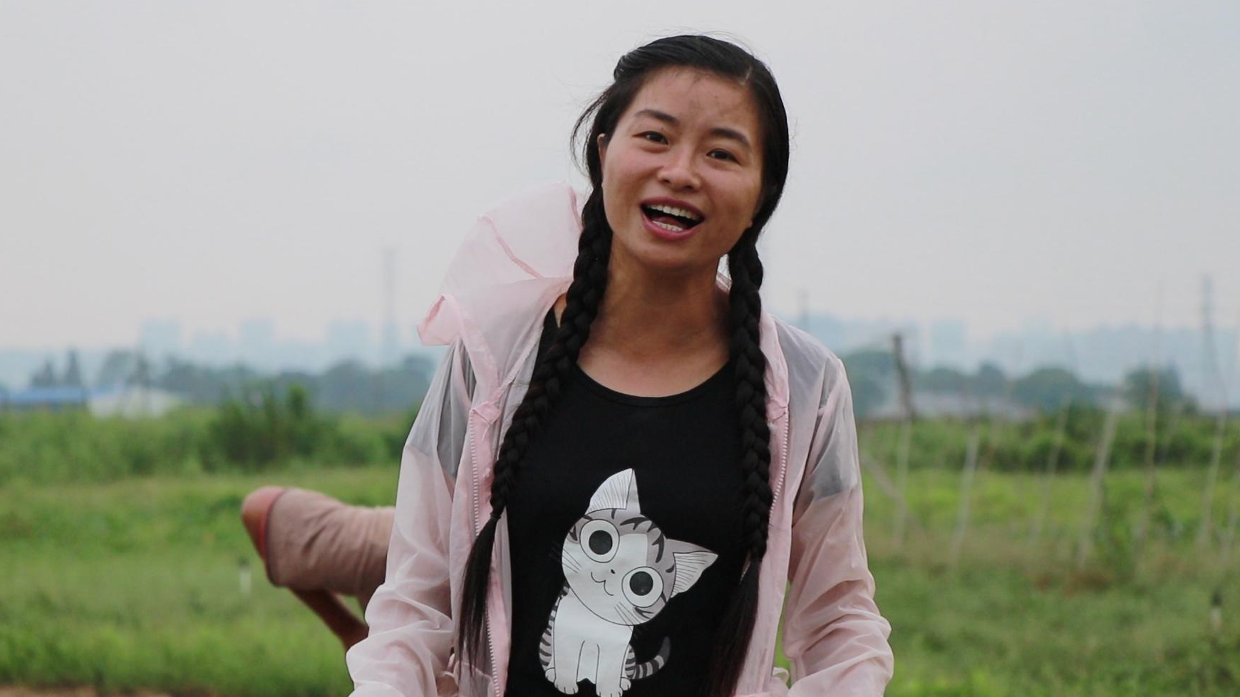 想不劳而获没门,村姑吐槽《调皮弟弟不干活》,太搞笑了