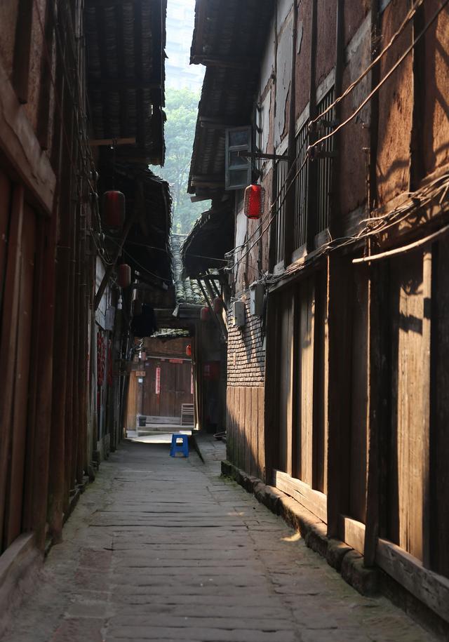 一个不商业的古镇, 曲径通幽的古街古巷