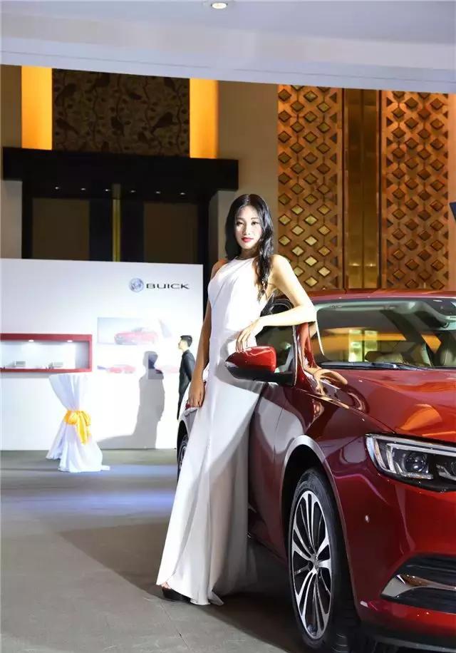 作品欣赏:别克车模