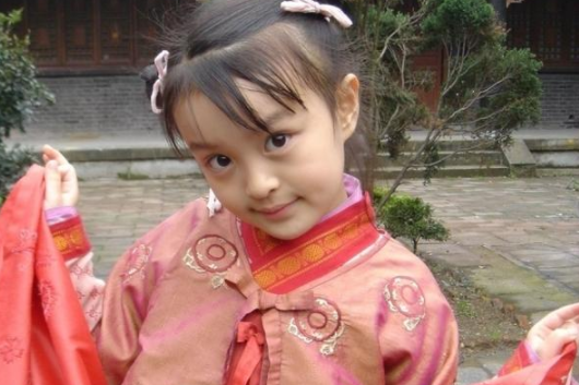 《少年杨家将》里的杨八妹, 早已退出娱乐圈 现在是程序媛