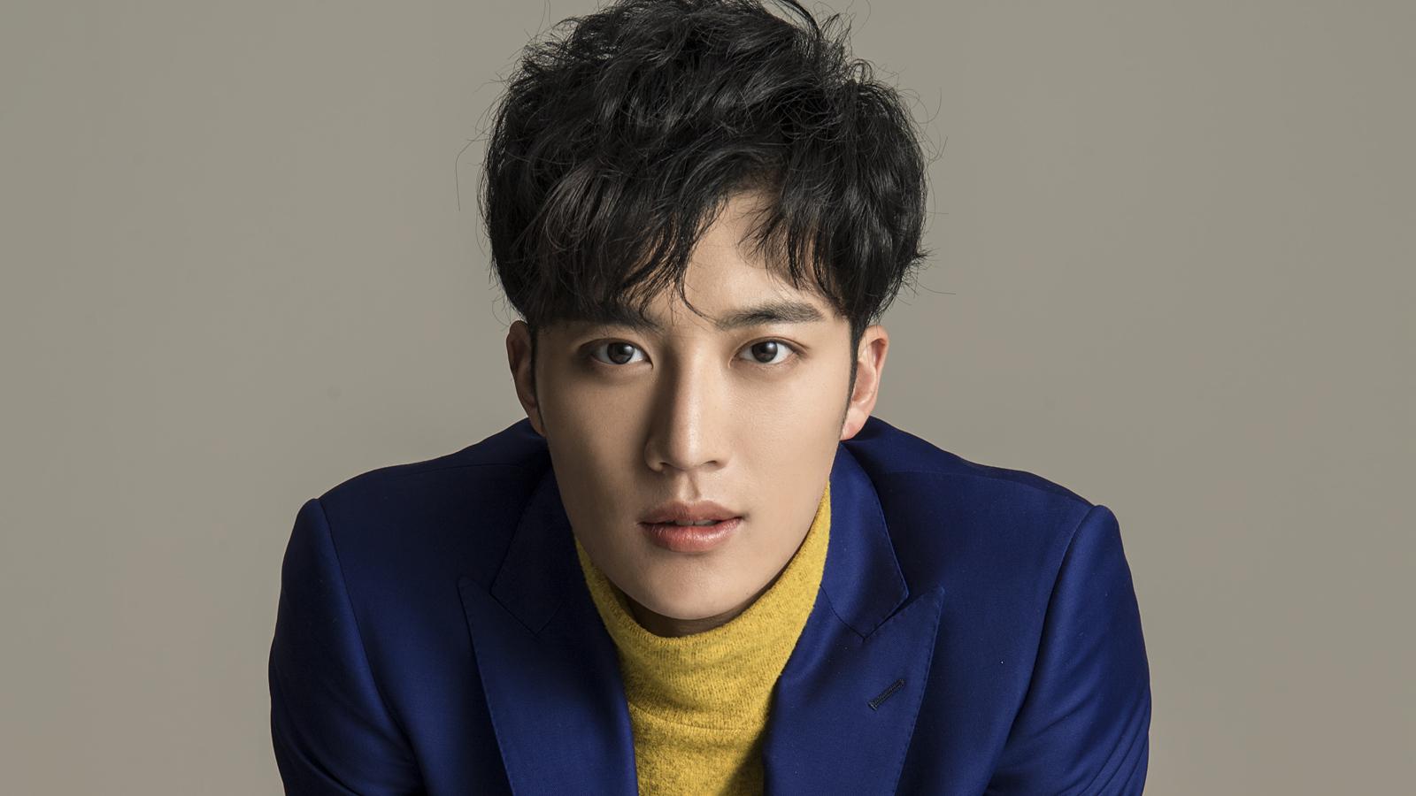 王燕阳的第一次vlog 亲自下厨展现厨艺__财经头条